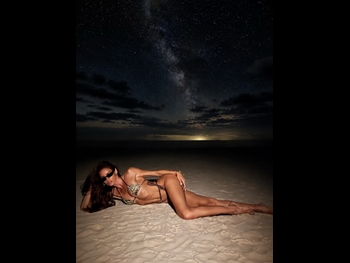  alt="Izabel Goulart"