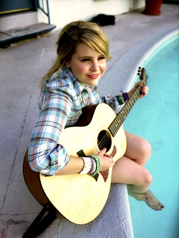 Mae Whitman