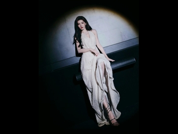  alt="Yuxi Zhang"