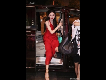  alt="Yuxi Zhang"
