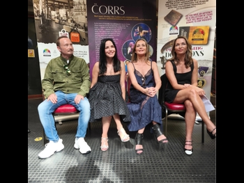  alt="Andrea Corr"