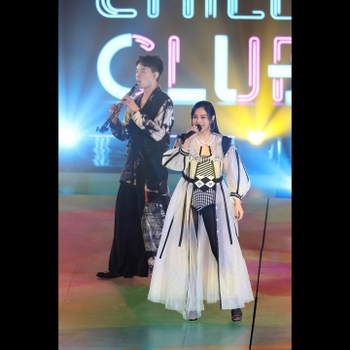 Gin Lee