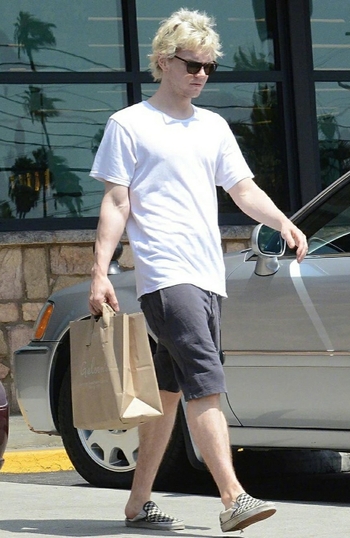 Evan Peters