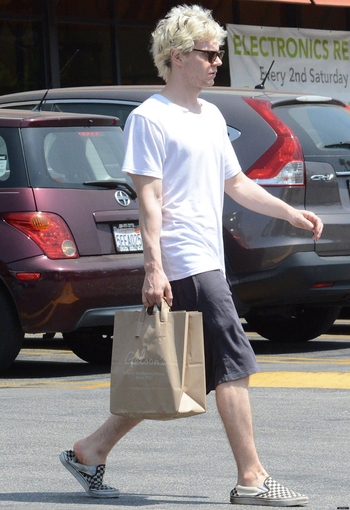 Evan Peters