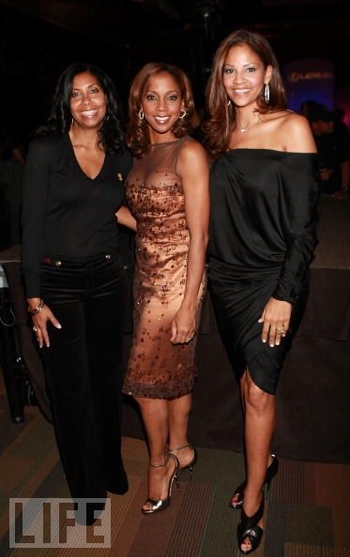 Holly Robinson Peete