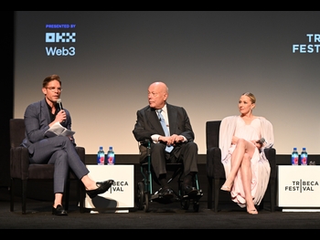  alt="Carrie Coon"