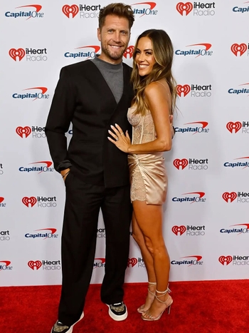 Jana Kramer (I)