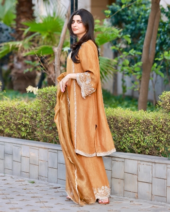 Nimrat Khaira
