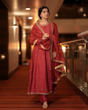Nimrat Khaira