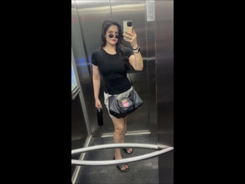  alt="Zareen Khan"
