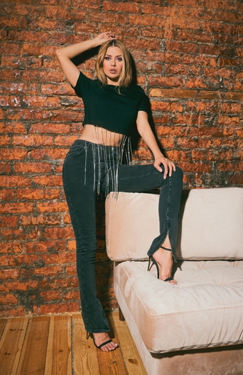 Victoria Bonya