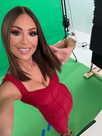 Dora Panteli