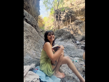  alt="Nidhi Bhanushali"