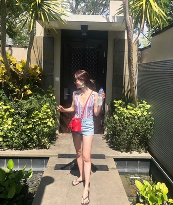 Sun Hwa Han