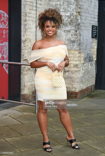 Fleur East