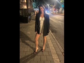  alt="Coral Simanovich"