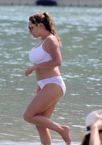 Kelly Brook