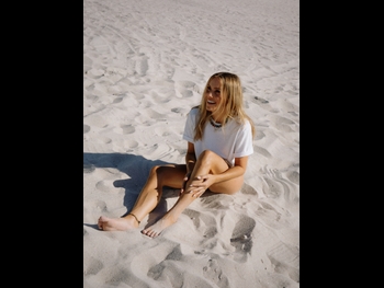  alt="Claire Holt (i)"