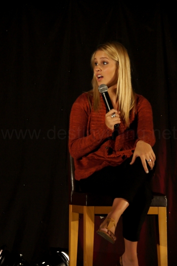 Claire Holt (I)