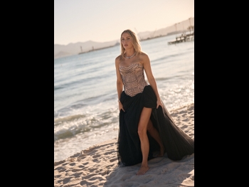  alt="Claire Holt (i)"