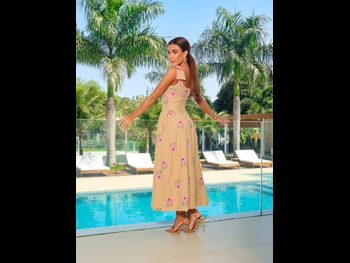  alt="Nicole Bahls"