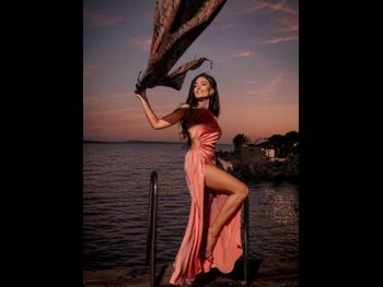  alt="Eva Murati"
