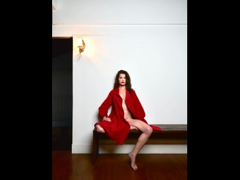  alt="Alinne Moraes"