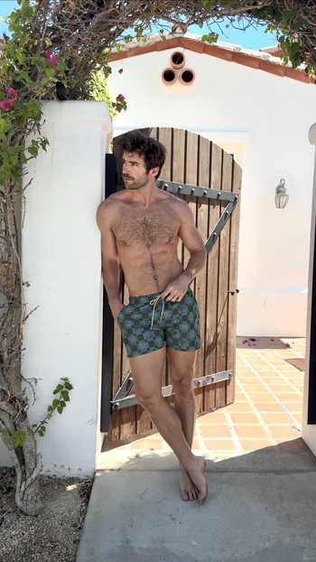 Taylor Phillips