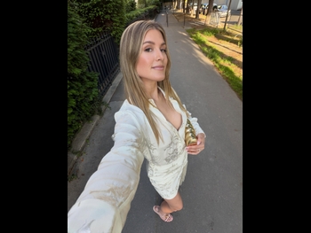  alt="Genie Bouchard"