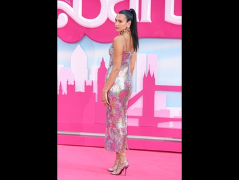 alt="Dua Lipa"