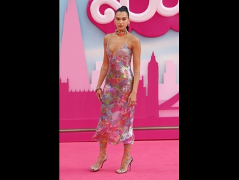  alt="Dua Lipa"