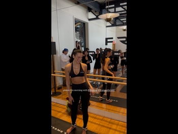  alt="Dua Lipa"