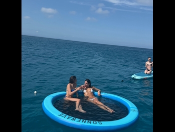  alt="Dua Lipa"