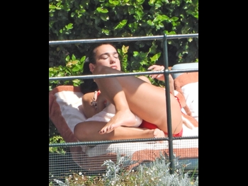  alt="Dua Lipa"