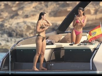  alt="Dua Lipa"