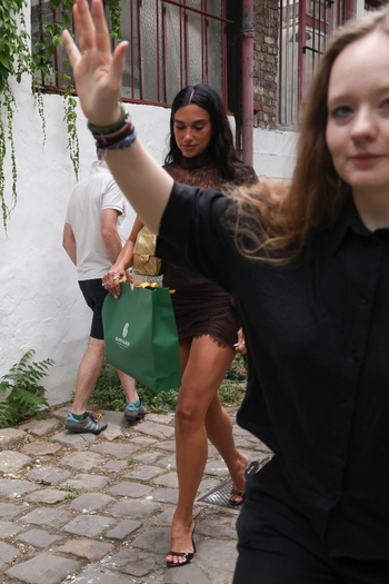 Dua Lipa