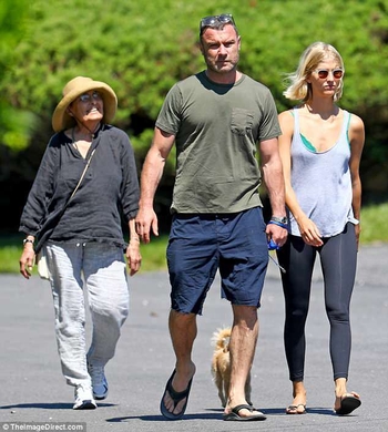 Liev Schreiber