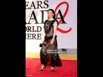  alt="Lucy Liu"