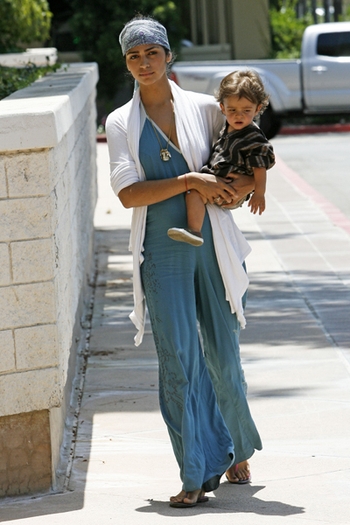 Camila Alves