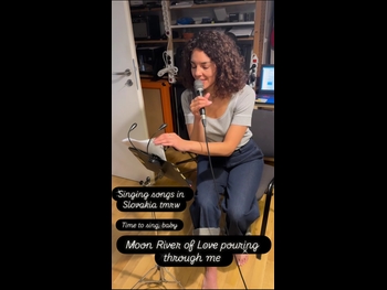  alt="Vanessa Rubio"