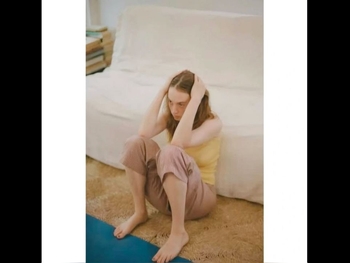  alt="Maya Hawke"
