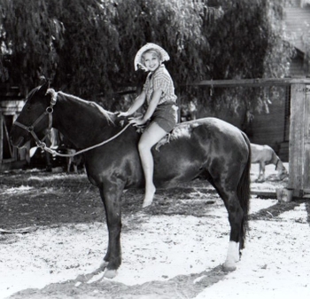 Joan Blondell