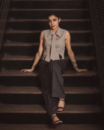 Eisha Singh