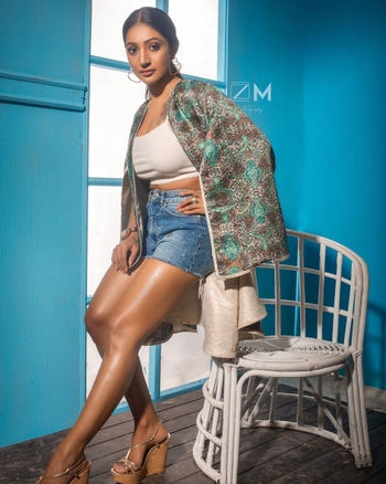 Bommu Laksmi