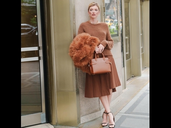  alt="Sophie Sumner"