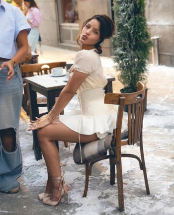 Emilia Mernes
