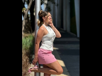 alt="Larissa Vega"