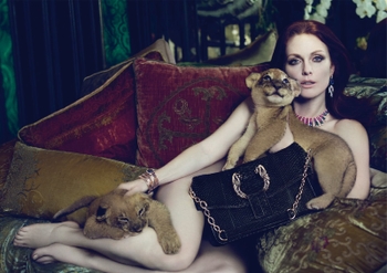 Julianne Moore (I)