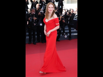  alt="Julianne Moore (i)"