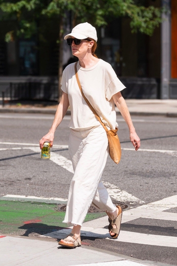 Julianne Moore (I)